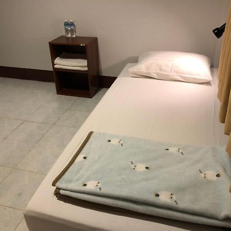 Pama Guesthouse Chiang Mai Eksteriør bilde